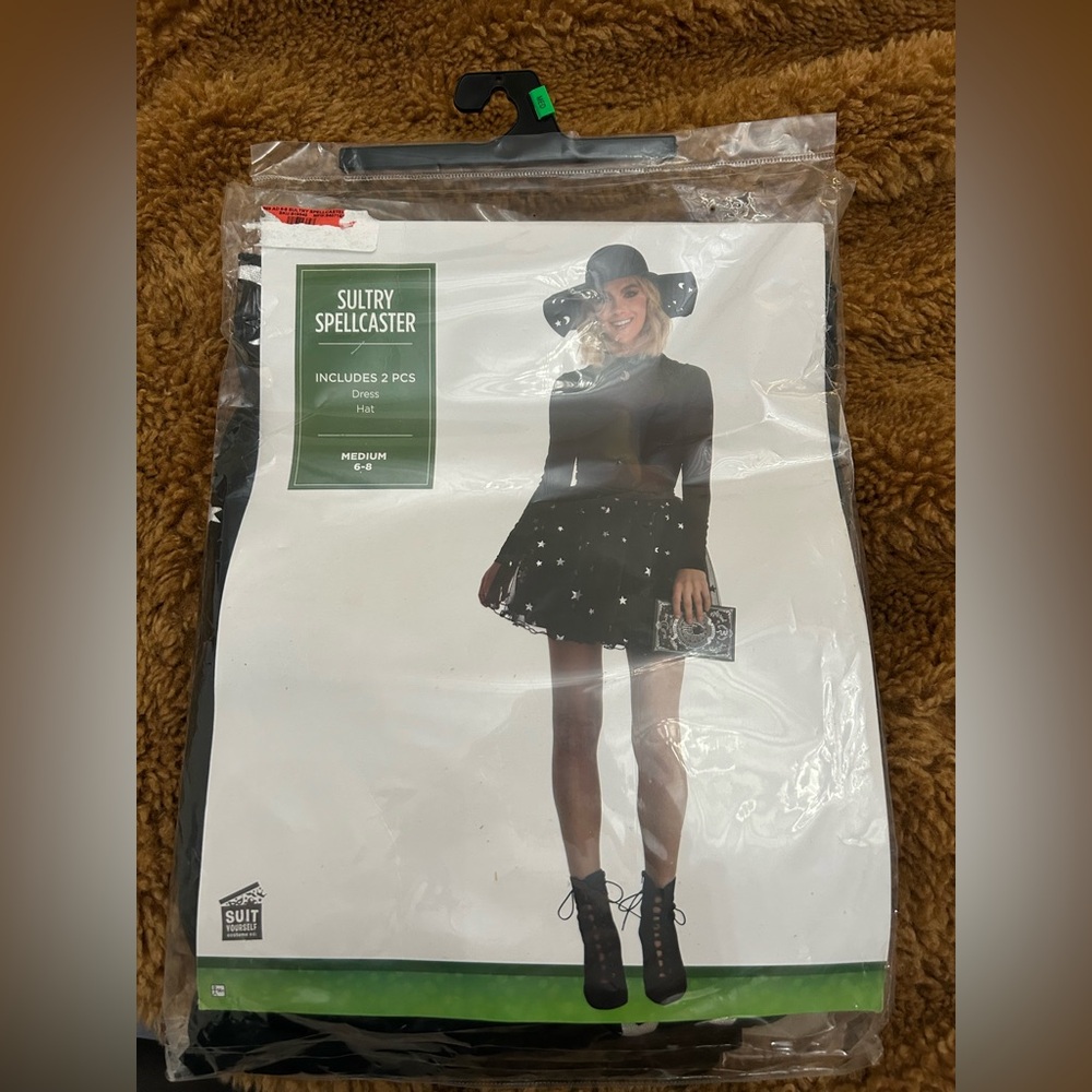 Sultry Spellcaster Costume NWT!